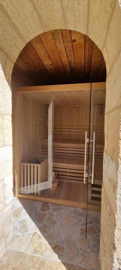 Villa Entiere Du Chateau Lacroix De Civrac 3 Ch, 3 Sdb, Piscine Xxl,Sauna, 4 Etoiles,7 Pers Exteriör bild