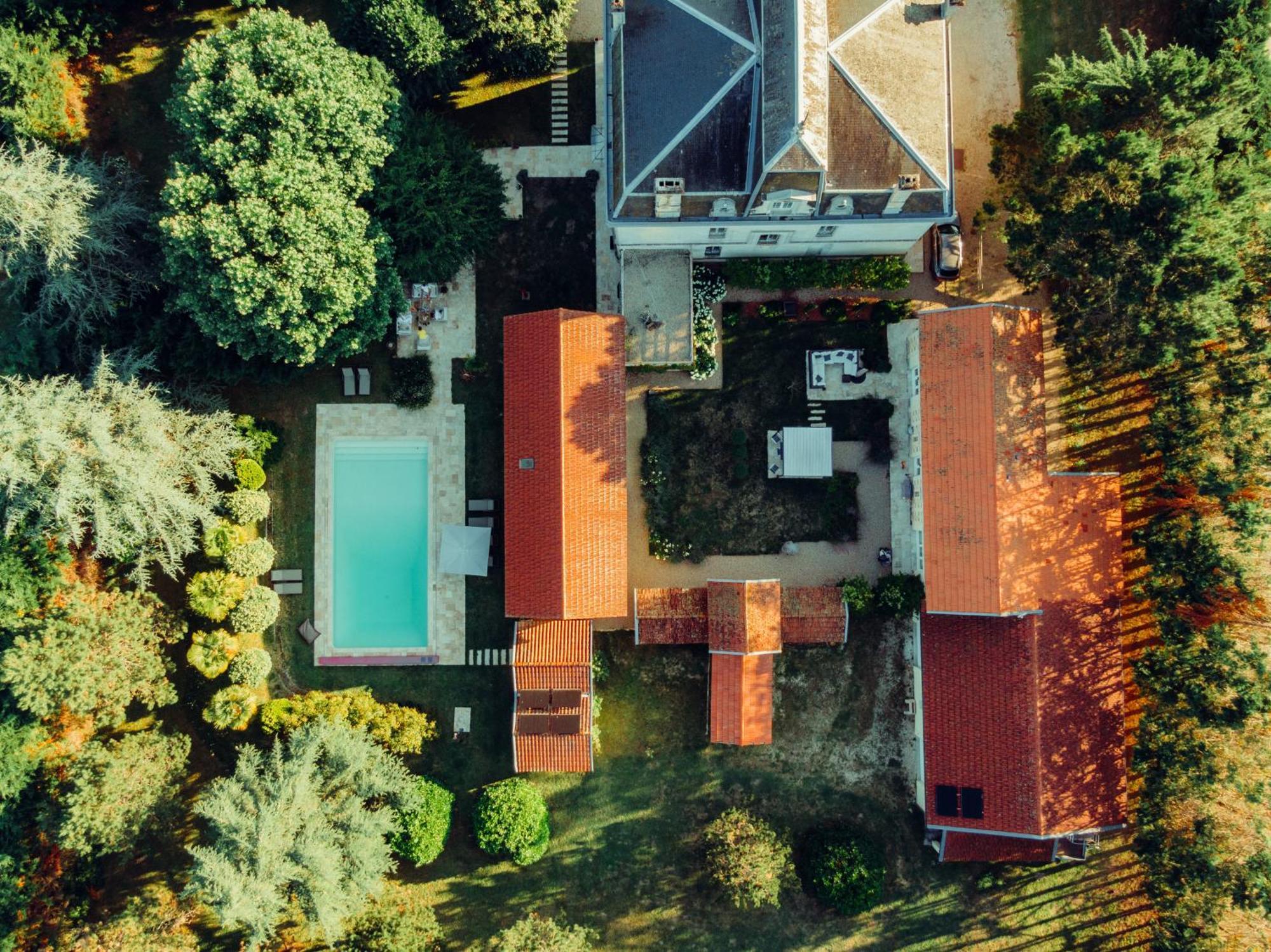 Villa Entiere Du Chateau Lacroix De Civrac 3 Ch, 3 Sdb, Piscine Xxl,Sauna, 4 Etoiles,7 Pers Exteriör bild